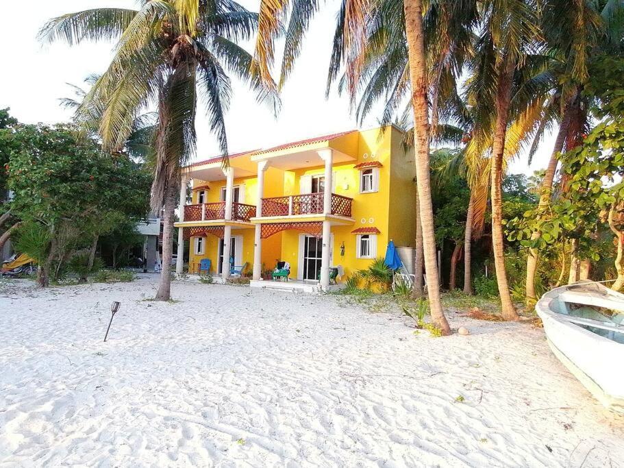Marysol Beachfront Next To Nomads D6 Isla Mujeres Exterior foto