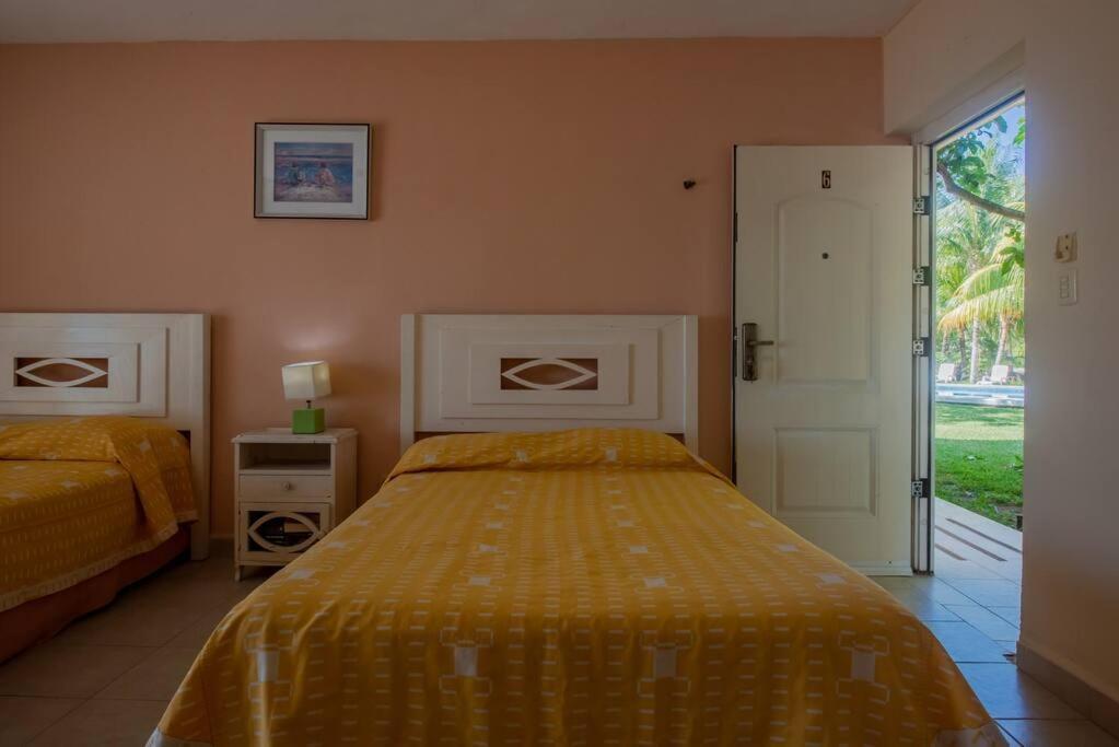 Marysol Beachfront Next To Nomads D6 Isla Mujeres Exterior foto