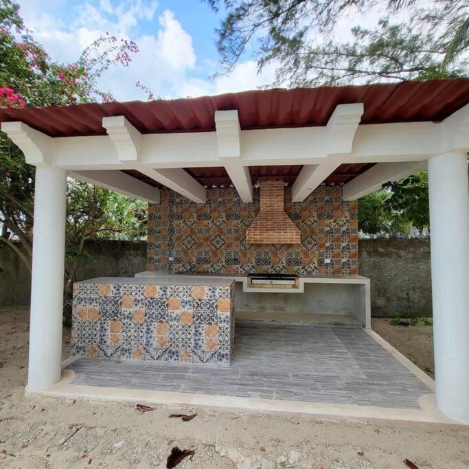 Marysol Beachfront Next To Nomads D6 Isla Mujeres Exterior foto