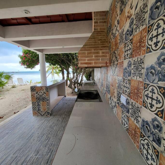 Marysol Beachfront Next To Nomads D6 Isla Mujeres Exterior foto