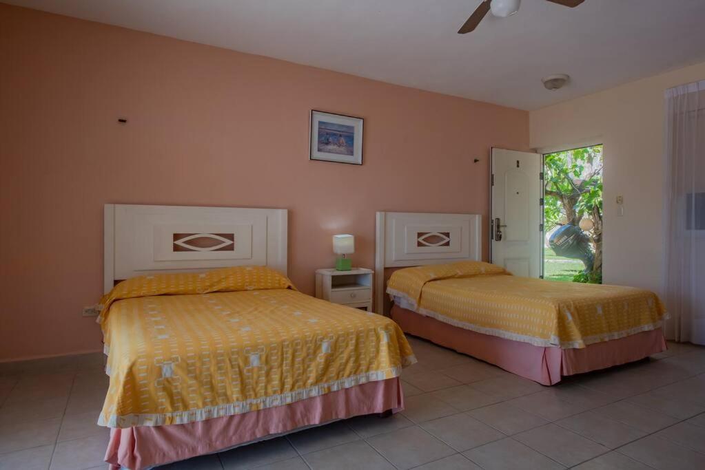 Marysol Beachfront Next To Nomads D6 Isla Mujeres Exterior foto