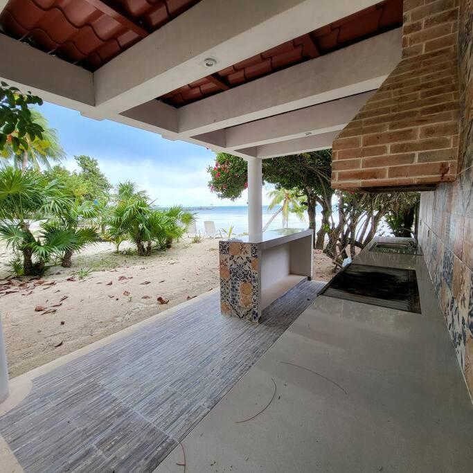 Marysol Beachfront Next To Nomads D6 Isla Mujeres Exterior foto