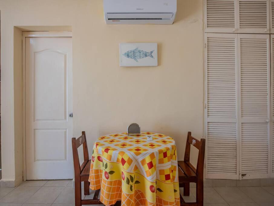 Marysol Beachfront Next To Nomads D6 Isla Mujeres Exterior foto
